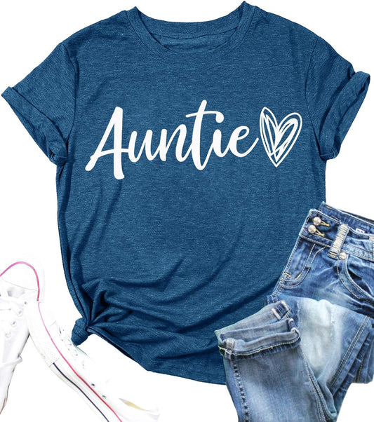 Adorable Auntie T-Shirt with Heart Print - Perfect for Casual Outings and Vacations!