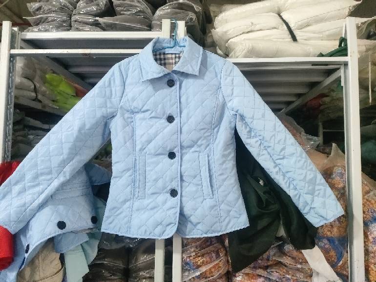 Fitted and warm cotton-padded jacket