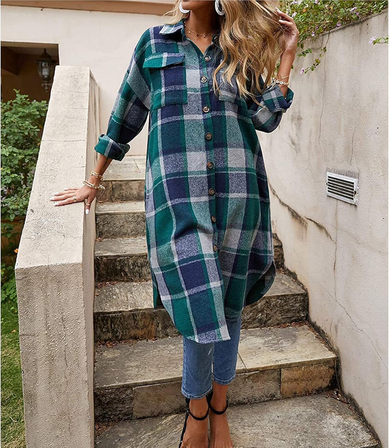 Stylish Women's Long Plaid Shirt Jacket - Cozy Wool Blend with Pockets