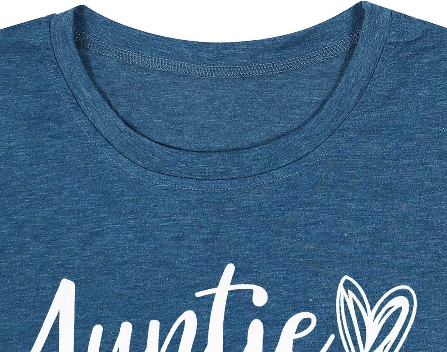 Adorable Auntie T-Shirt with Heart Print - Perfect for Casual Outings and Vacations! - Journey Must Haves