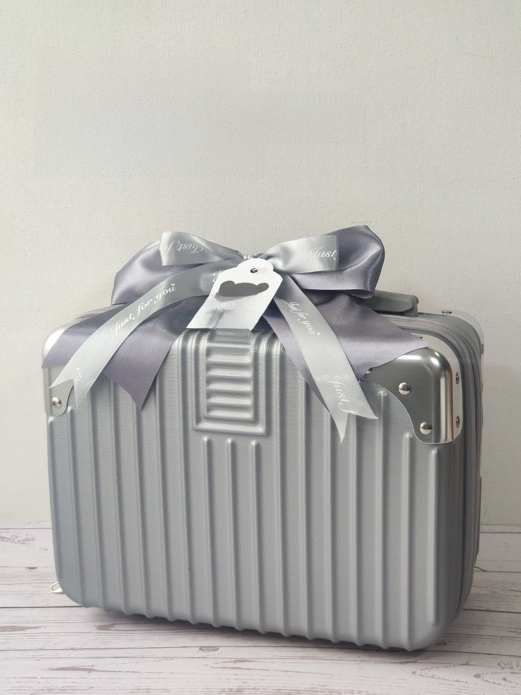 Baby gift box set - Journey Must Haves