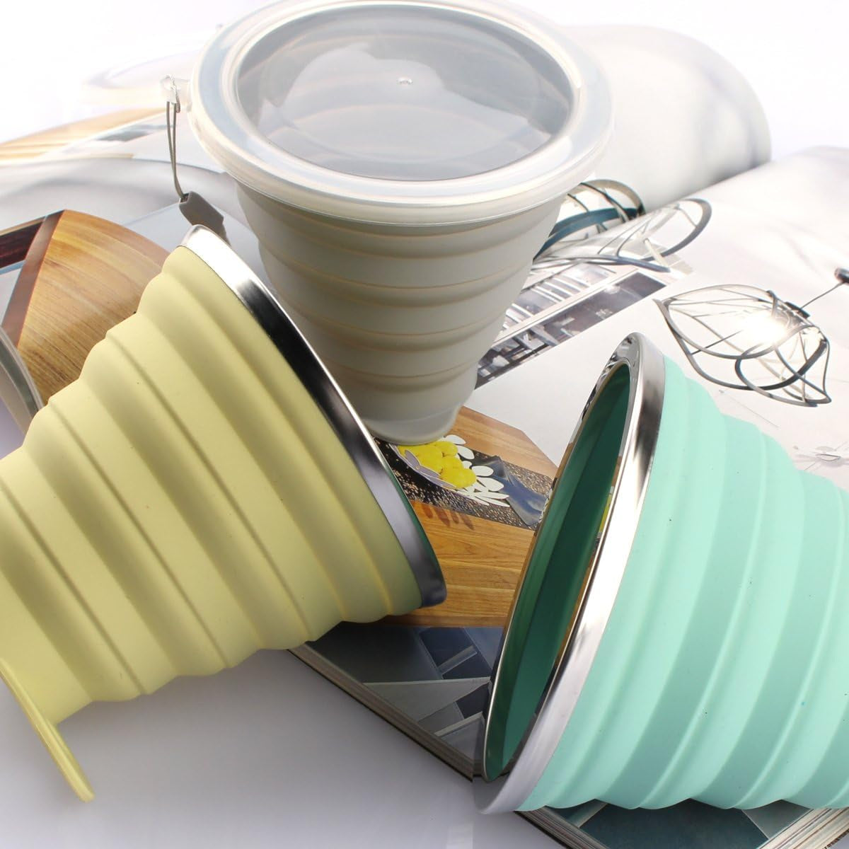 Versatile Silicone Collapsible Travel Cup - Expandable and Portable Drinking Cup Set with Lids for Outdoor Adventures