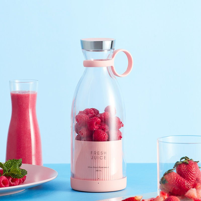 Portable Rechargeable Fruit Juicer - Journey Must Haves