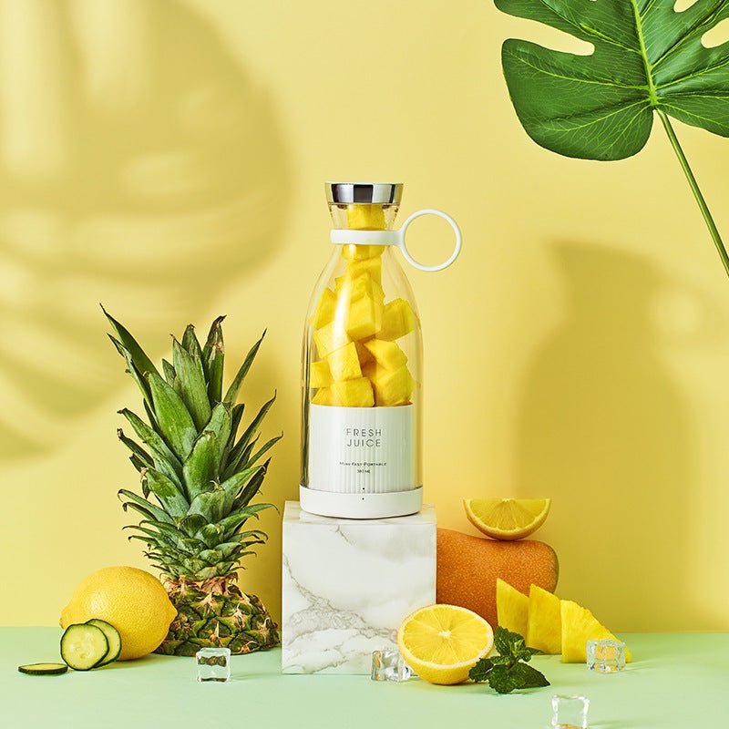 Portable Rechargeable Fruit Juicer - Journey Must Haves