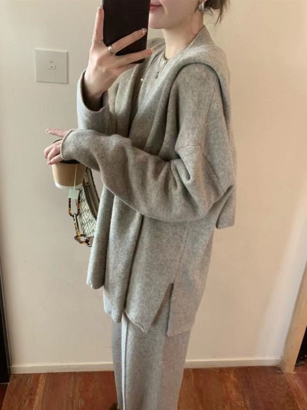 Womens Knit Suit - Journey Must Haves