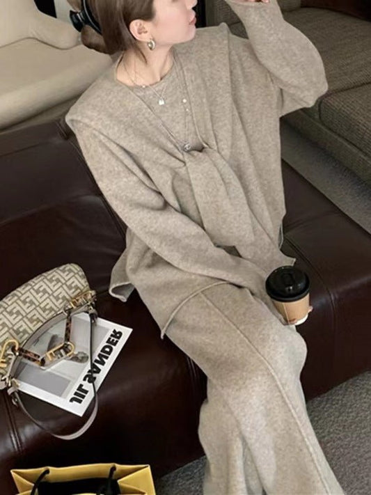 Womens Knit Suit - Journey Must Haves