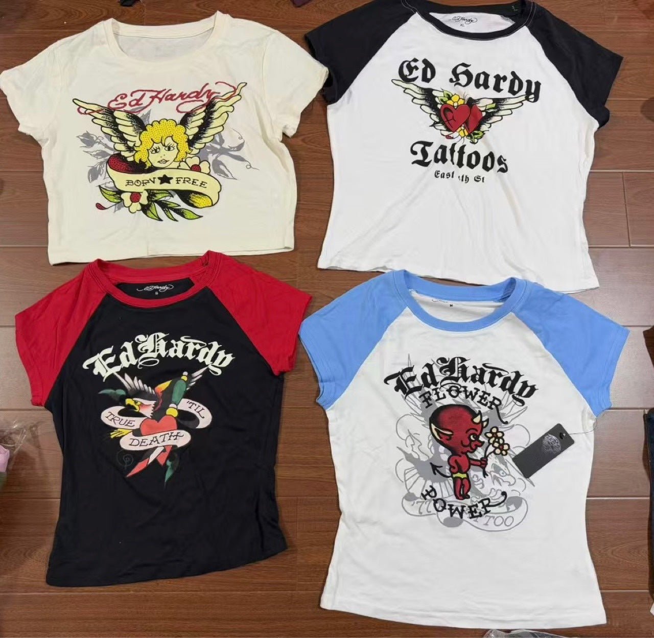 Womens Printed Tshirt - Journey Must Haves